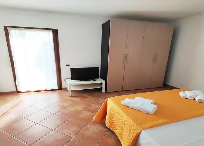 Laureliving Residenza Ugo Apartman *
